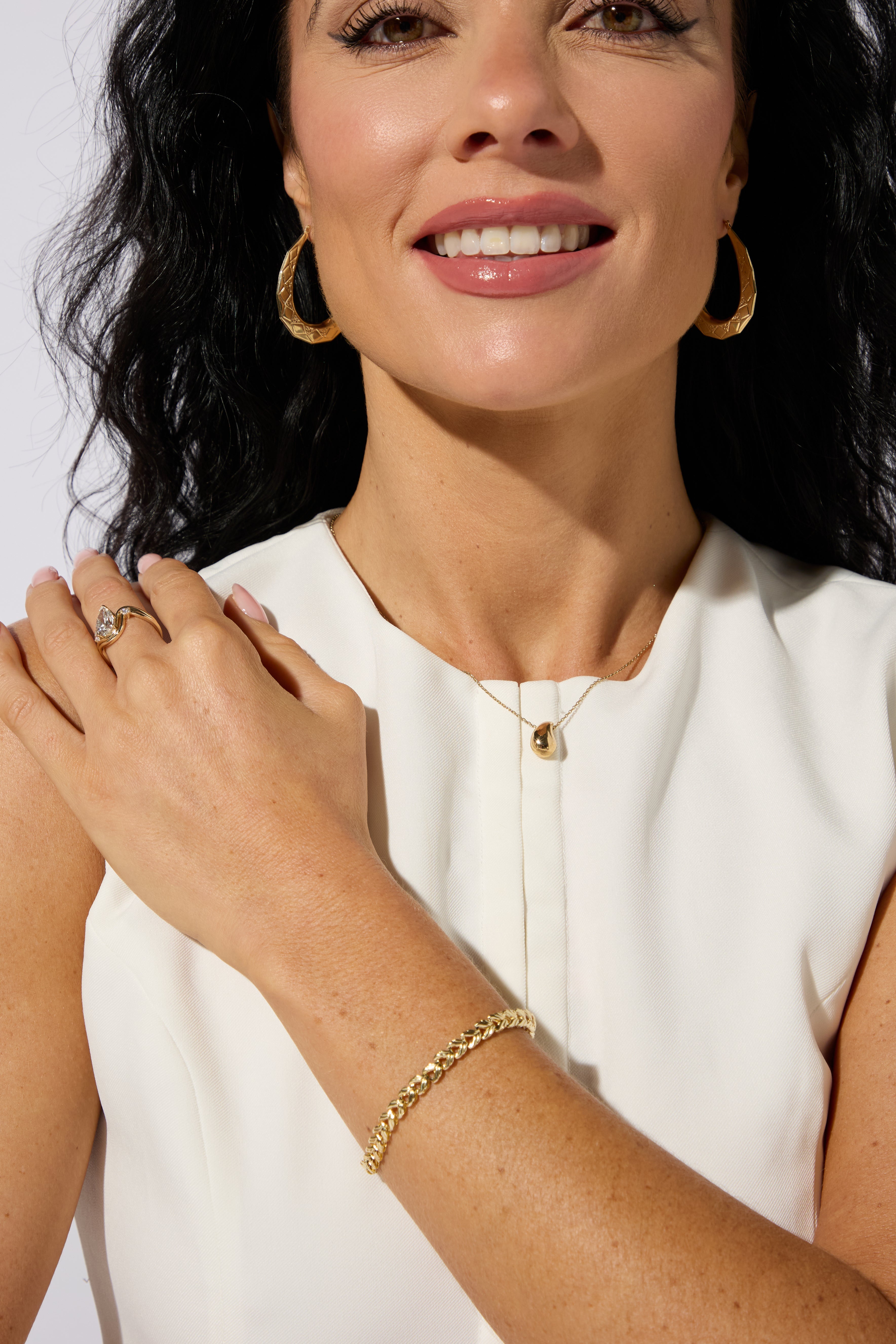 9ct Yellow Gold Leaf Style Bracelet with Heart CZ