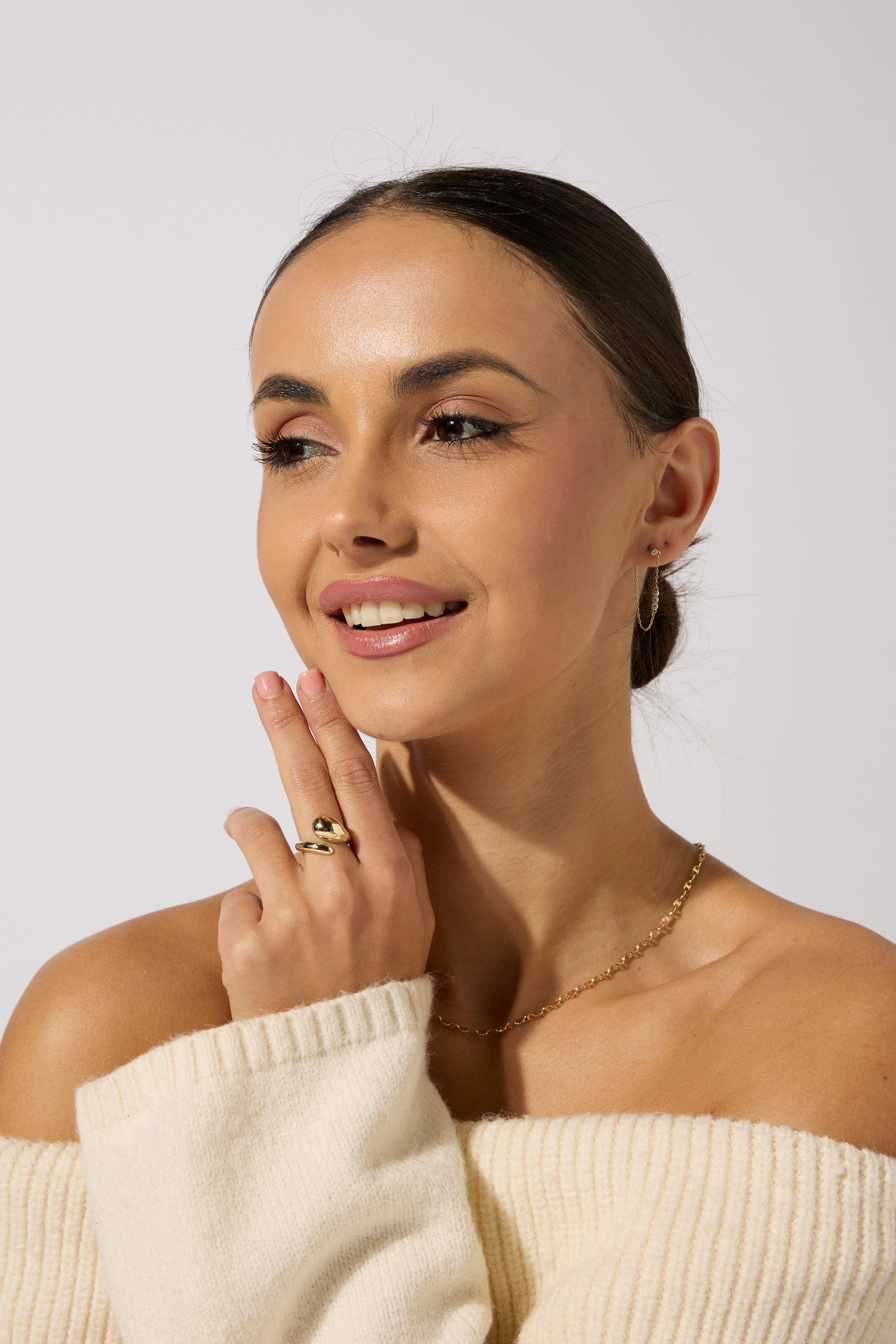 9ct Yellow Gold Cross Over Teardrop Ring