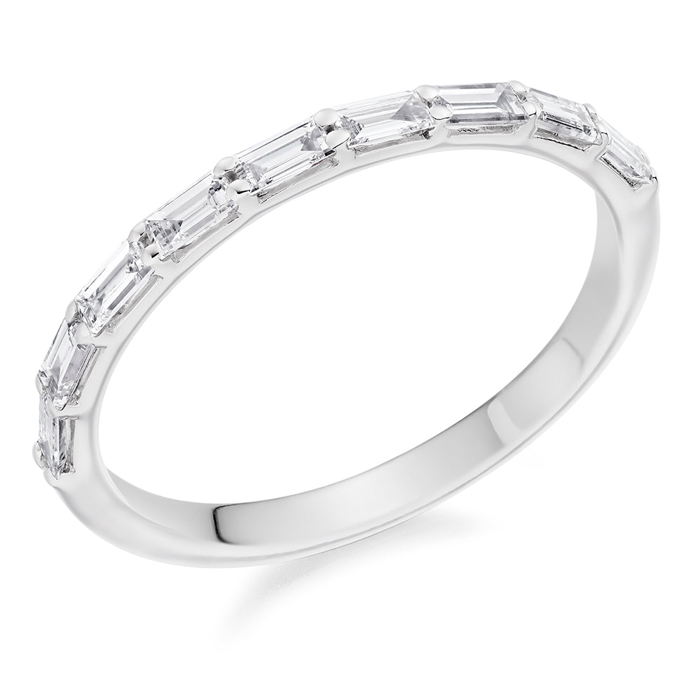white/HET12982
