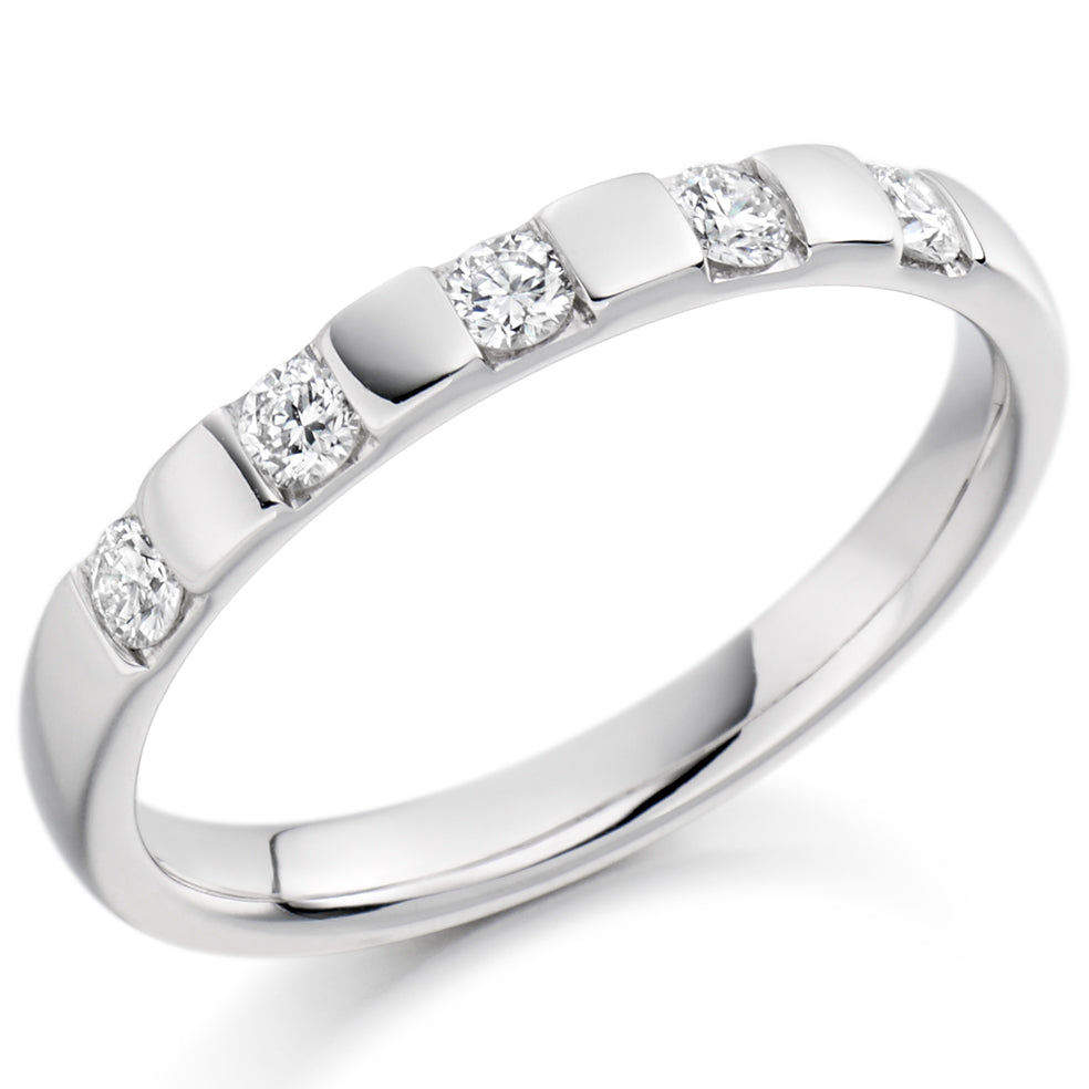 white/HET1373