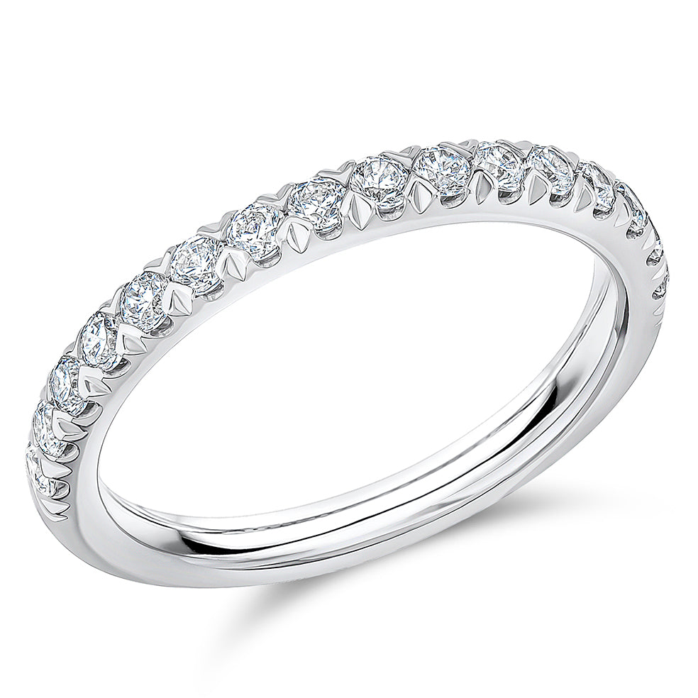 white/HET15580