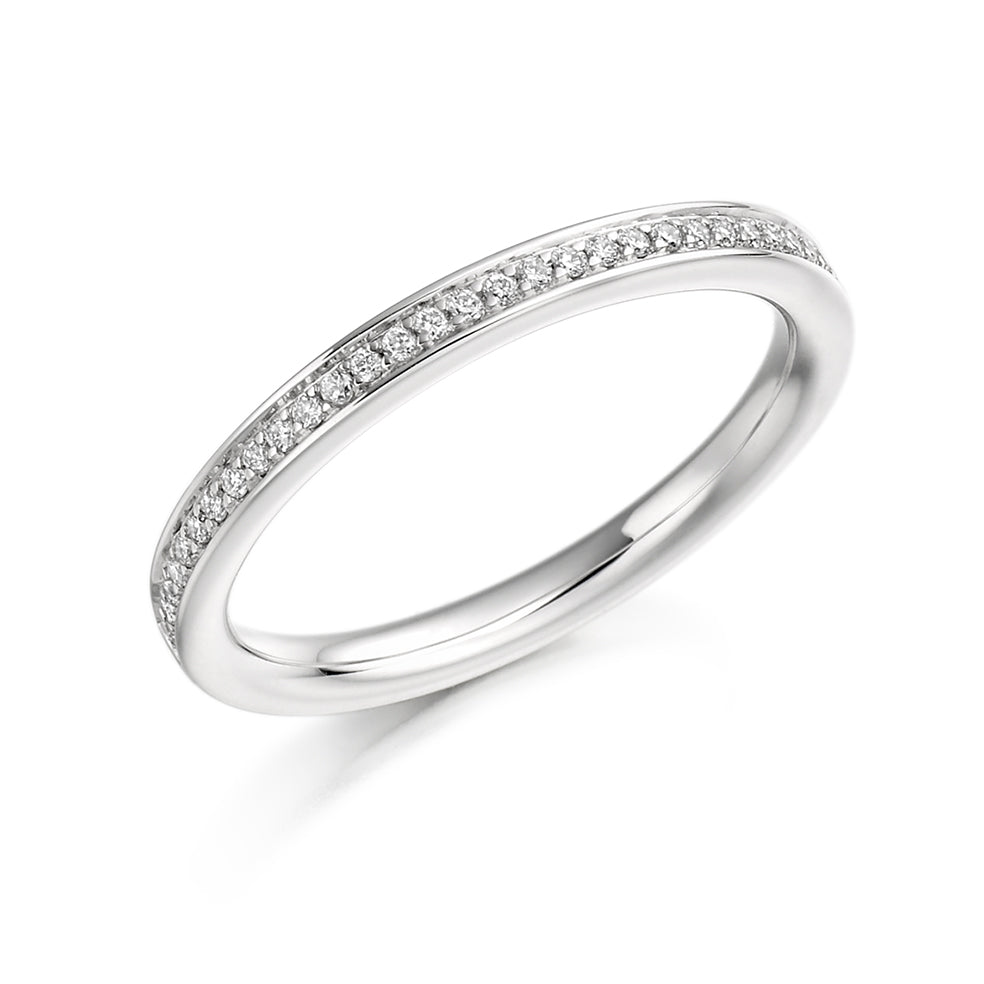 white/HET3687A