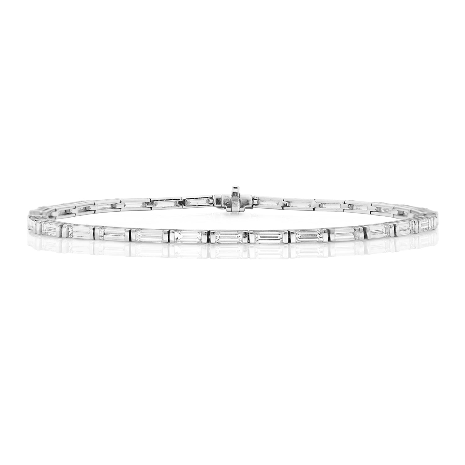 DIAMOND BAGUETTE SET BRACELET IN 18CT WHITE GOLD