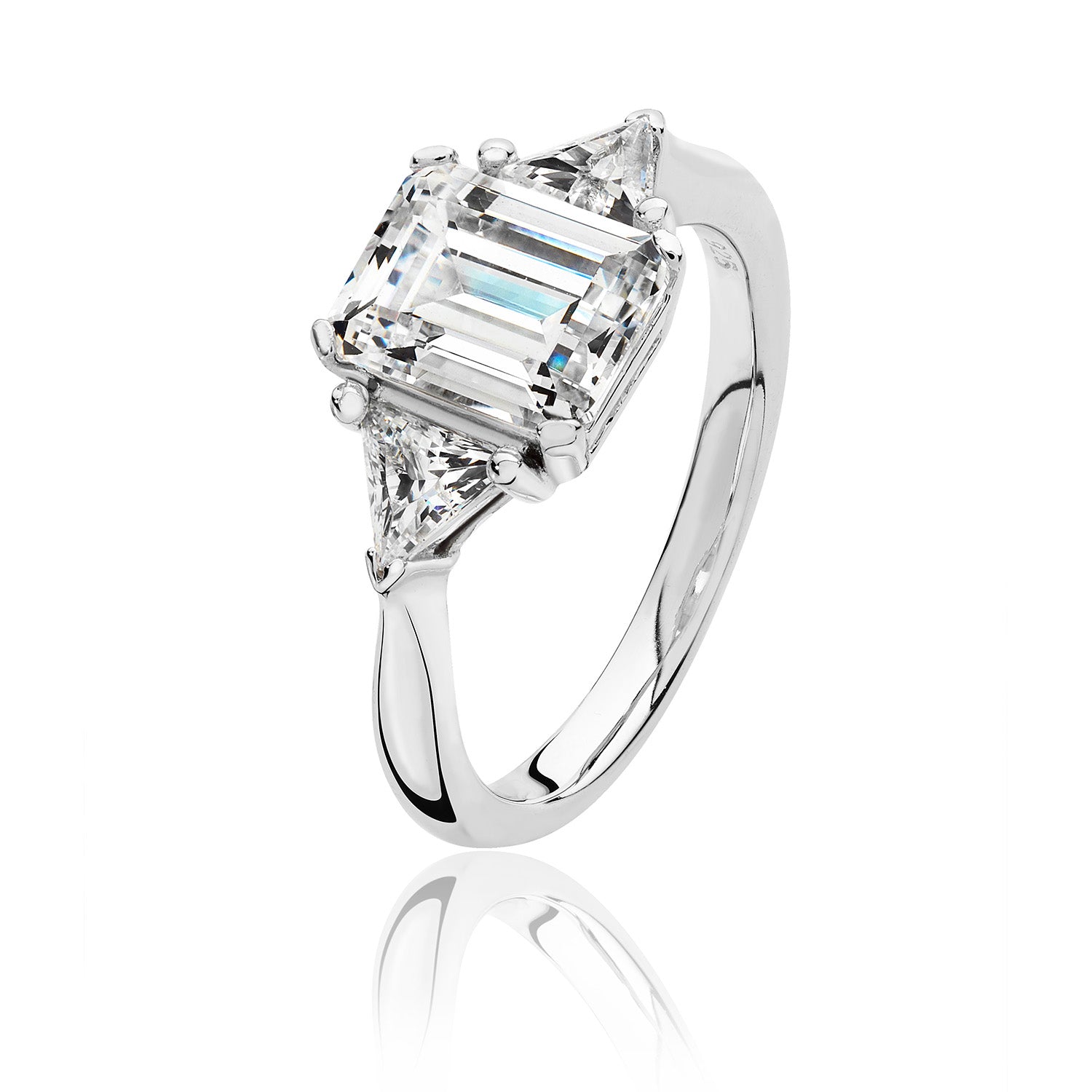 SILVER EMERALD CUT CENTRE CZ CLAW SET WITH TRAINGULAR SIDES RING