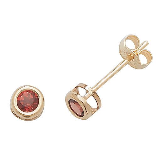 9CT YEL GOLD GARNET STUD EARRINGS